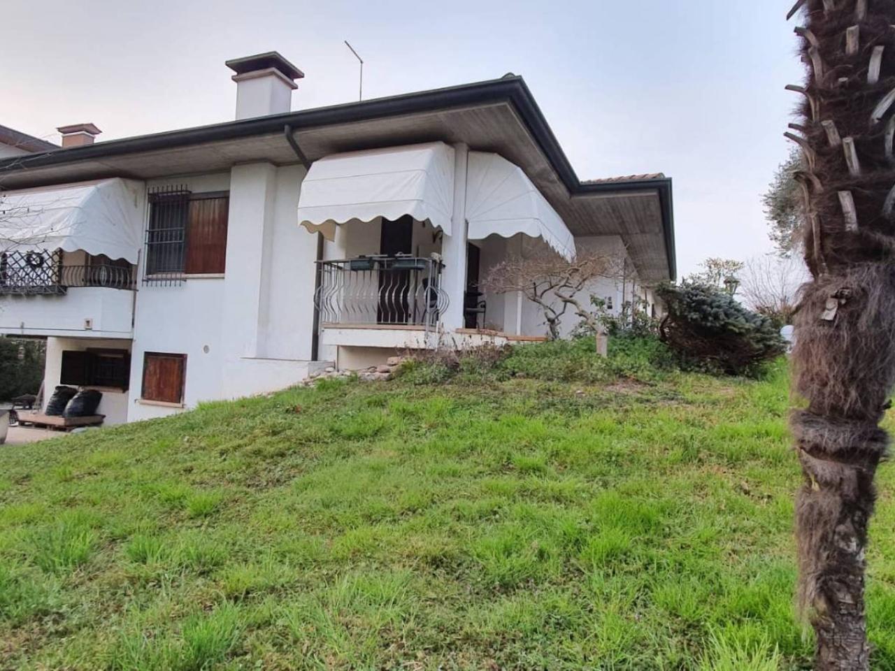 Villa in vendita a Bolzano Vicentino