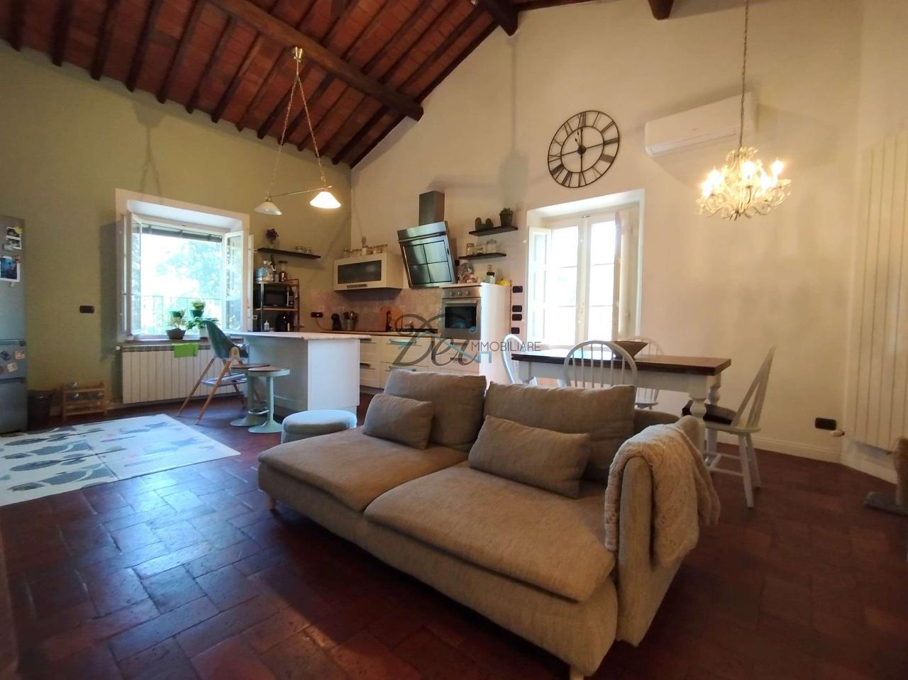 casa indipendente in vendita a Capannori in zona Marlia