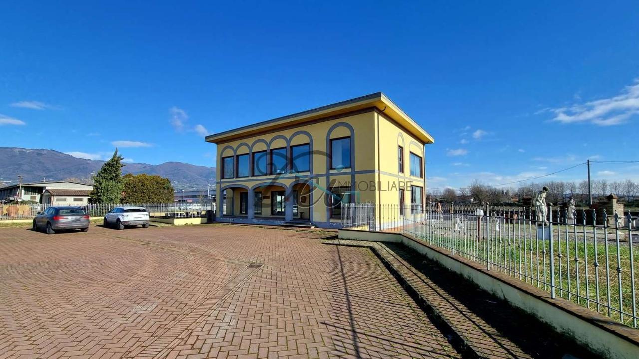 Negozio in Via Pesciatina 200, Capannori, {3} - Foto 1