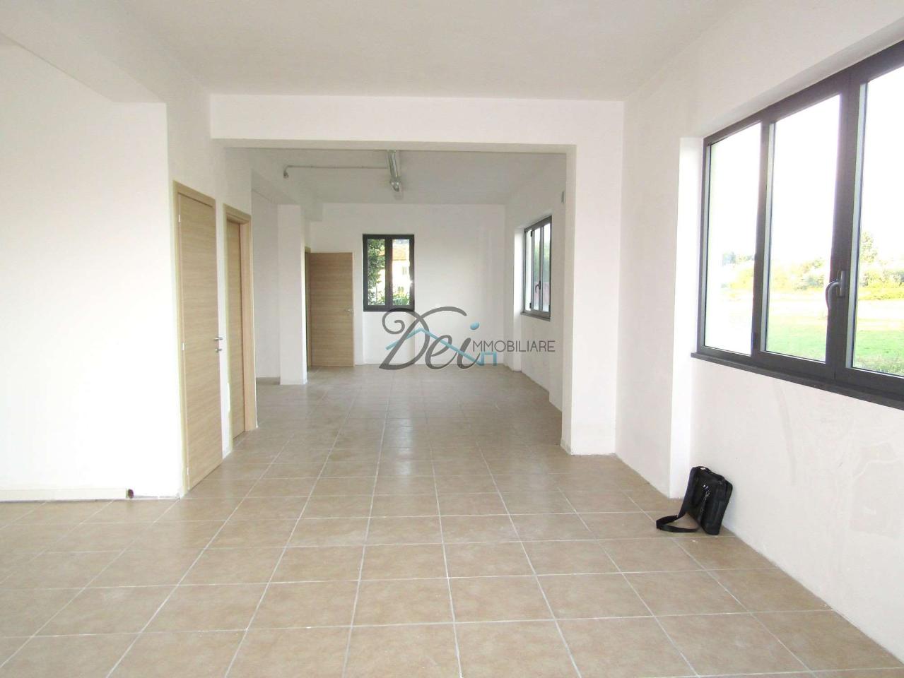 Negozio in Via del Centenario  137, Porcari, {3} - Foto 2