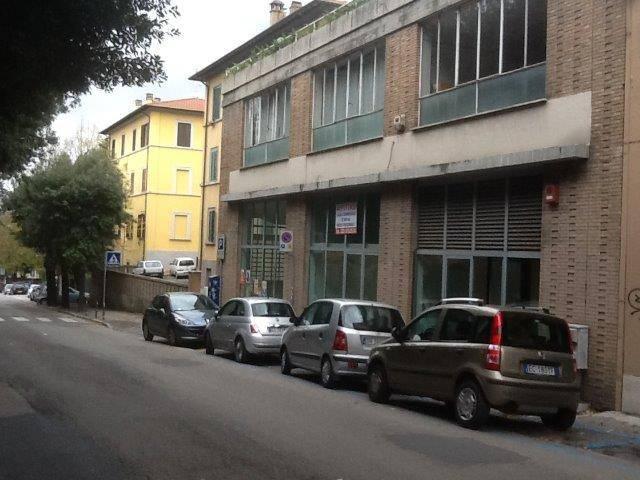 Gemeinschaftsbüro in Via Francesco Innamorati, Perugia - Foto 1