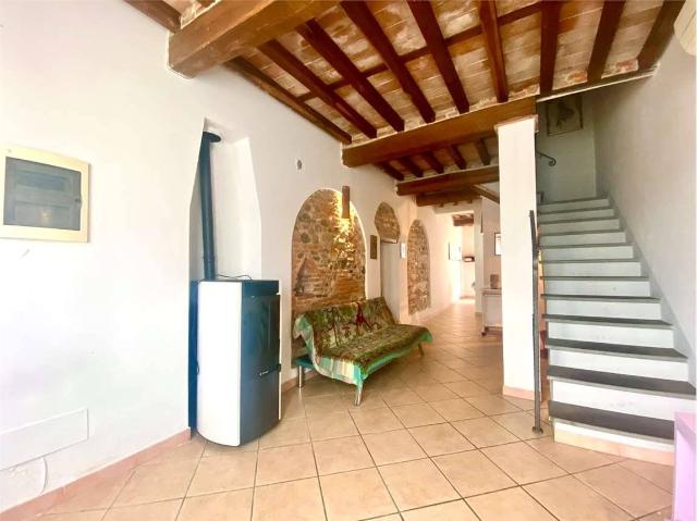 3-room flat in Via Vecchia Romana, 314, Lucca - Photo 1