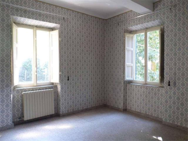 4-room flat in Via del Brennero, 252, Bagni di Lucca - Photo 1