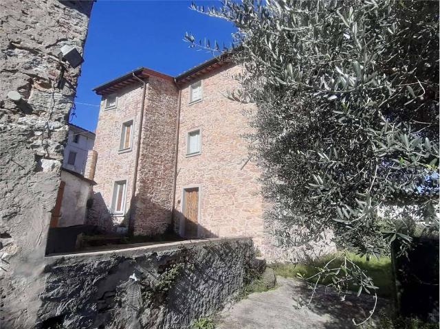 Detached house in Via del Colle, Lucca - Photo 1