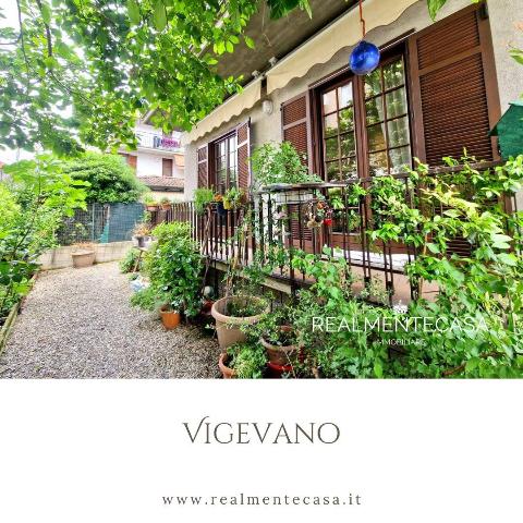 Villa in Corso Torino, Vigevano - Foto 1