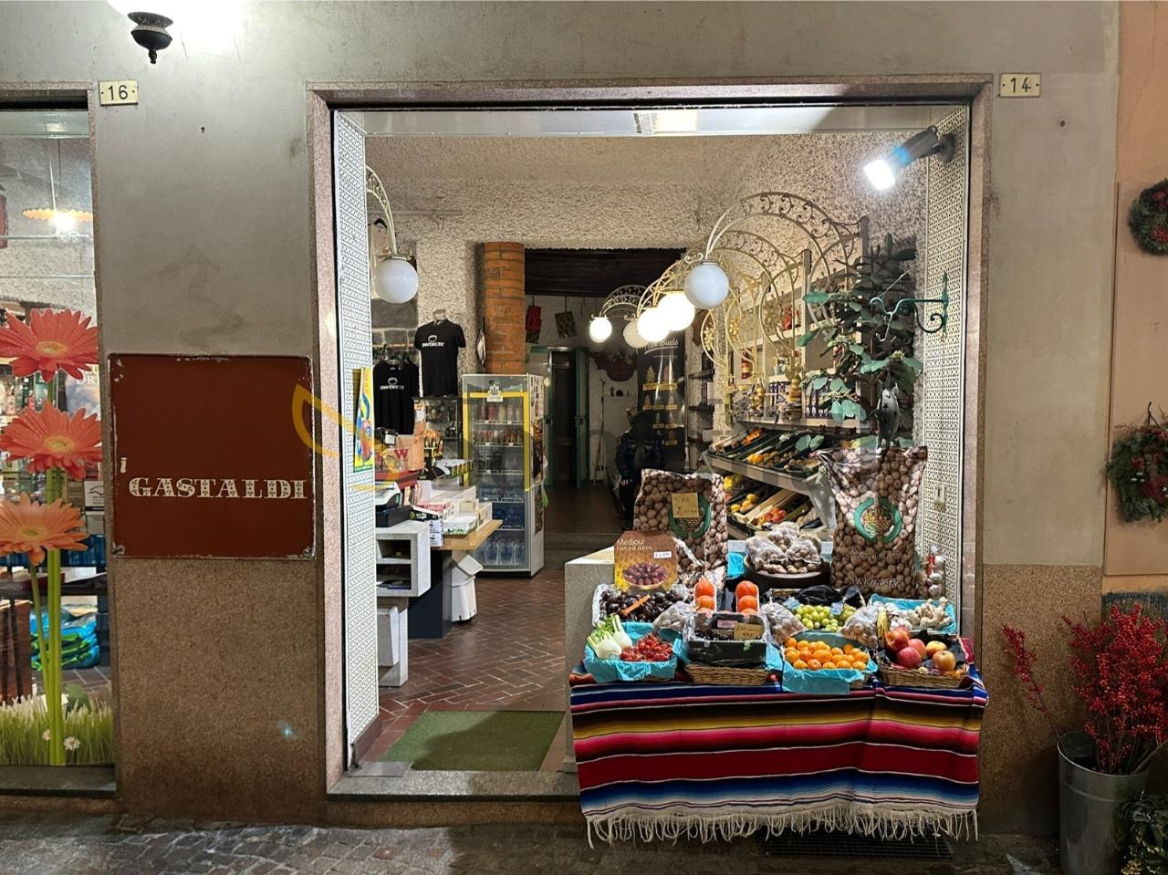 Negozio in Via Giuseppe Omar 18, Novara, {3} - Foto 2