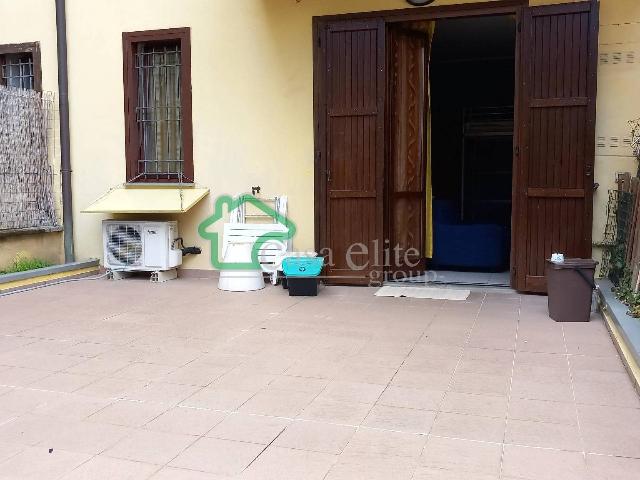 One-room flat in Via San Fereolo 3, Lodi - Photo 1