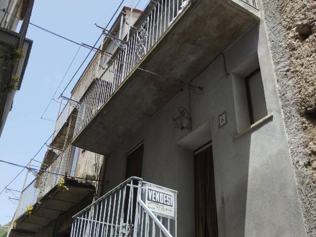 4-room flat in Via Timpa, Lauria - Photo 1