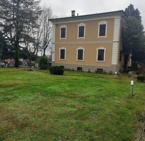 Mansion, Barga - Photo 1