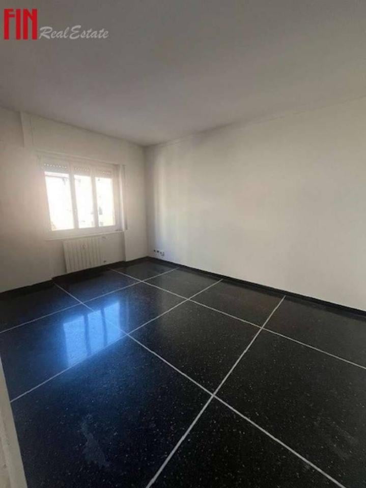 appartamento in vendita a Genova in zona Molassana
