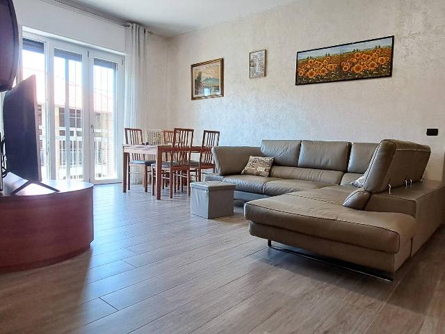 3-room flat in Via Dante Alighieri 28, Cogliate - Photo 1