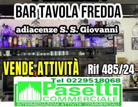 Bar in , Milano, {3} - Foto 1