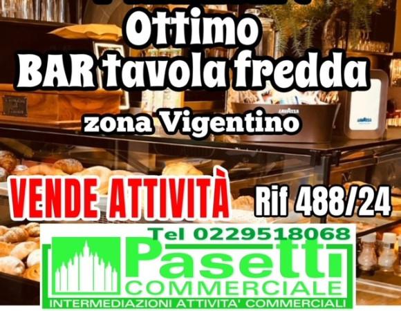 Bar in , Milano, {3} - Foto 1