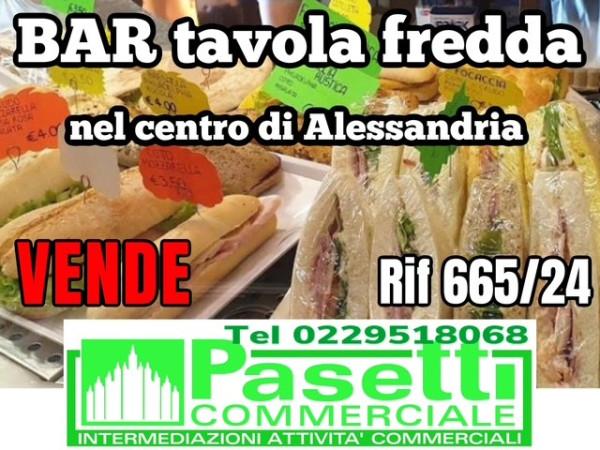 Bar in Piazza della Libertà, Alessandria, {3} - Foto 1