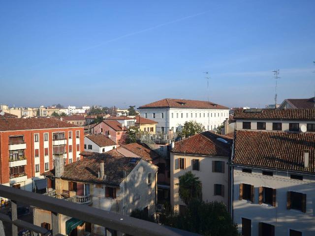 Penthouse in Piazza del Duomo, Treviso - Foto 1