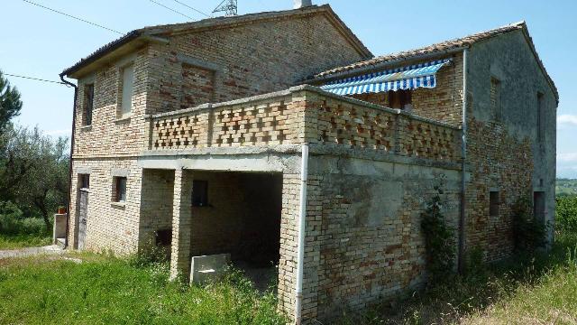 Country house or cottage in Contrada Pagliare, Monsampolo del Tronto - Photo 1