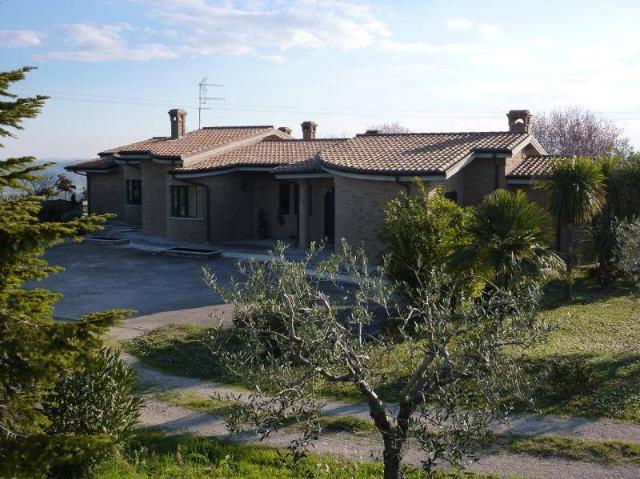 Mansion in {3}, Contrada Colle Appeso - Photo 1