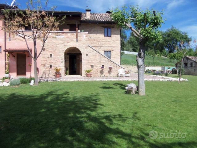 Country house or cottage in {3}, Contrada Colle - Photo 1