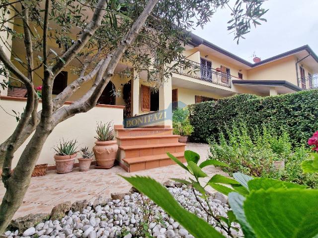 Terraced house in Via Cesare Battisti 5, Camaiore - Photo 1