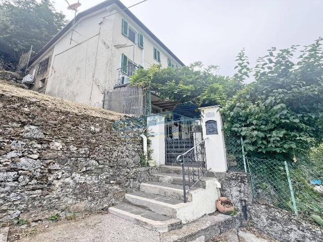 Casa indipendente in Via dei Tardoni 31, Camaiore - Foto 1