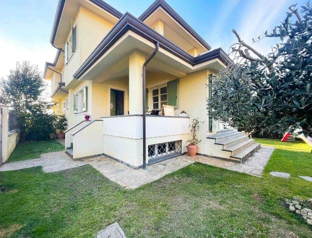 Villa in Via Fragole, Camaiore - Foto 1