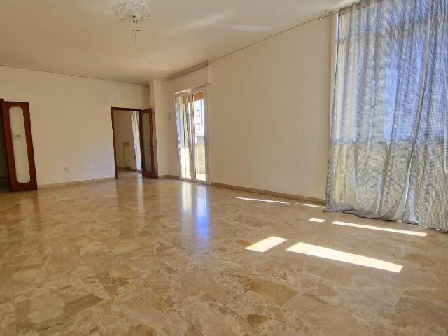 Apartament in {3}, Viale Montegrappa - Photo 1