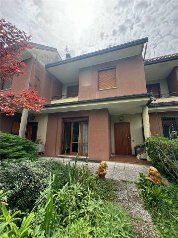 Villa a schiera in Via Isonzo , 23, Usmate Velate - Foto 1