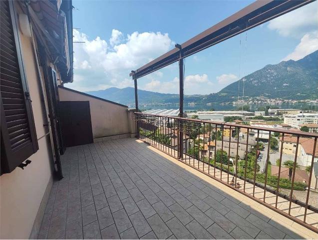 3-room flat in Via Giacomo Puccini, 17, Lecco - Photo 1