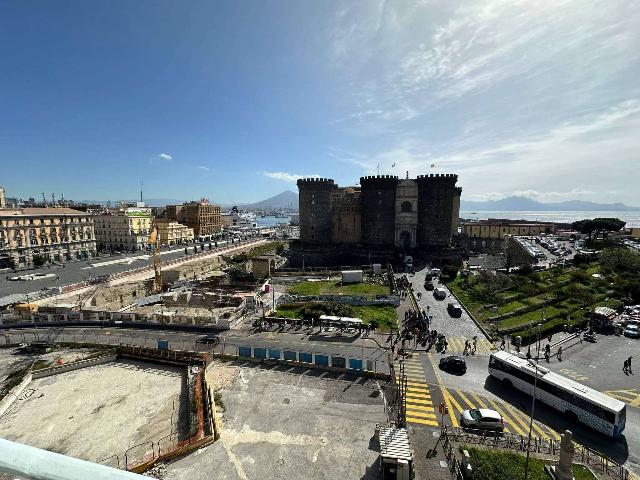 Gemeinschaftsbüro in Via Santa Brigida, Napoli - Foto 1