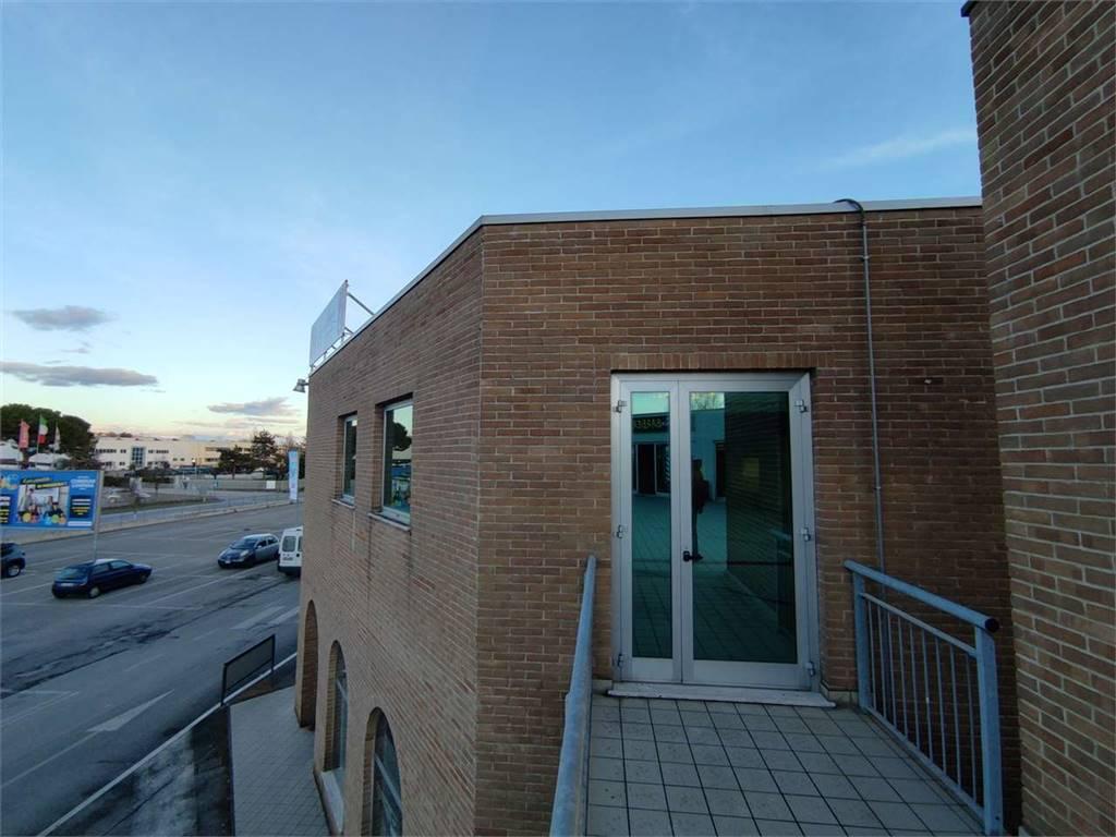 Negozio in Jesina 27, Castelfidardo - Foto 1