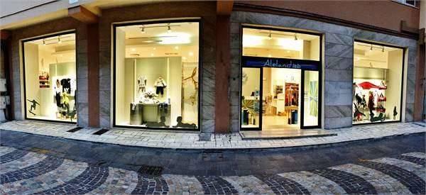 Negozio in Via Cavour 3, Falconara Marittima - Foto 1
