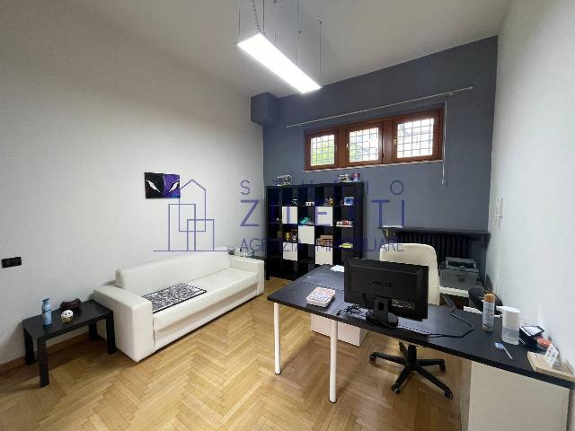 Gemeinschaftsbüro in Via Sant'Angela Merici 6, Brescia - Foto 1