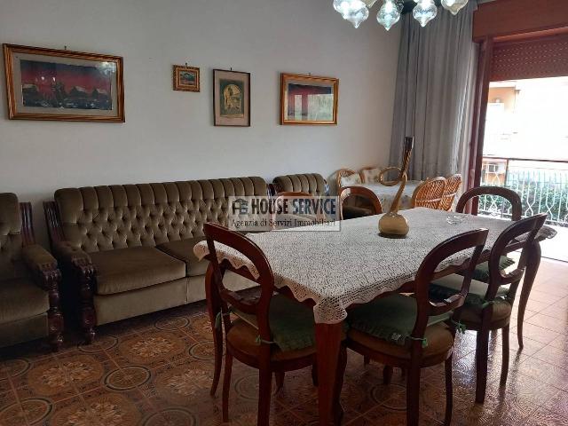 4-room flat in {3}, - Photo 1