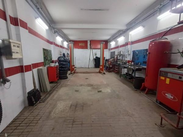 Magazzino in Via Luigi Ambrosini 2, Torino, {3} - Foto 1