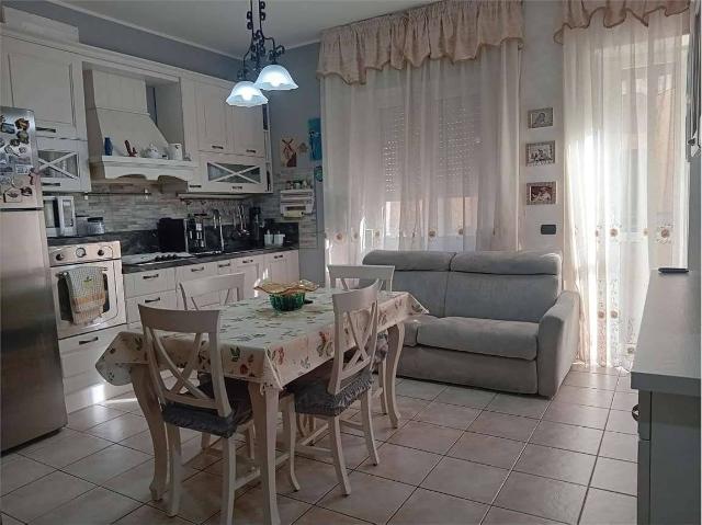 3-room flat in Via Ticino, 20, Meda - Photo 1