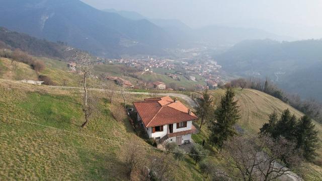 Villa in Via Squadra Alta 12, Adrara San Martino - Foto 1