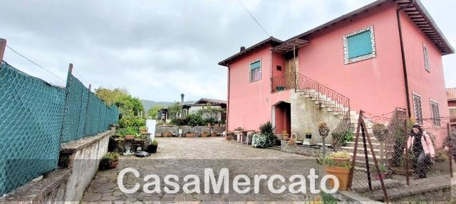 Quadrilocale in Via Monte Pennolo, Rocca di Papa - Foto 1