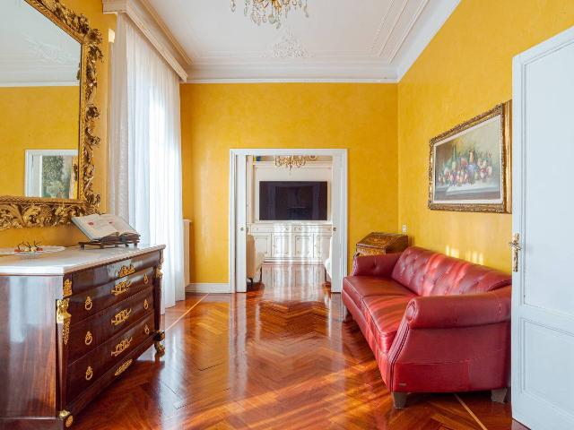 3-room flat in Via Varesina 52, Como - Photo 1