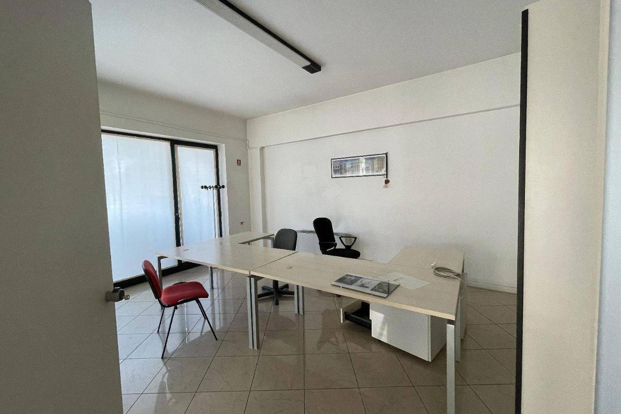 Ufficio condiviso in affitto a Pesaro