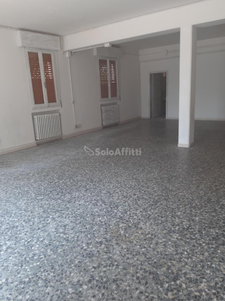 Laboratorio in Puglia 1, Carpi, {3} - Foto 1