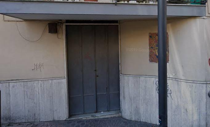 Negozio in Via Generale Don Ferrante Maria Gonzaga 35, Salerno - Foto 1
