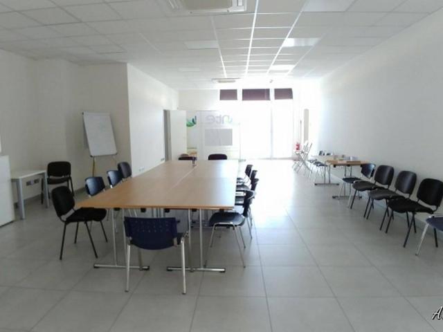 Shared office in Via Balbi, Cassola - Photo 1