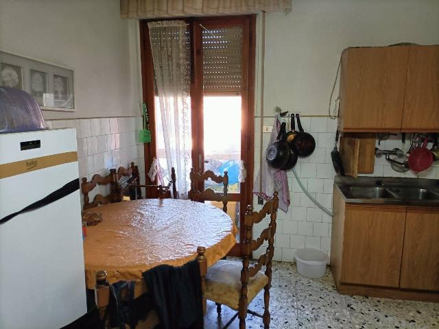 4-room flat in Via Argonne 57, Prato - Photo 1