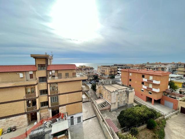 2-room flat in Via Olanda, Pomezia - Photo 1