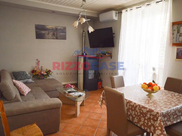 4-room flat in Corso Italia 79, Crosia - Photo 1