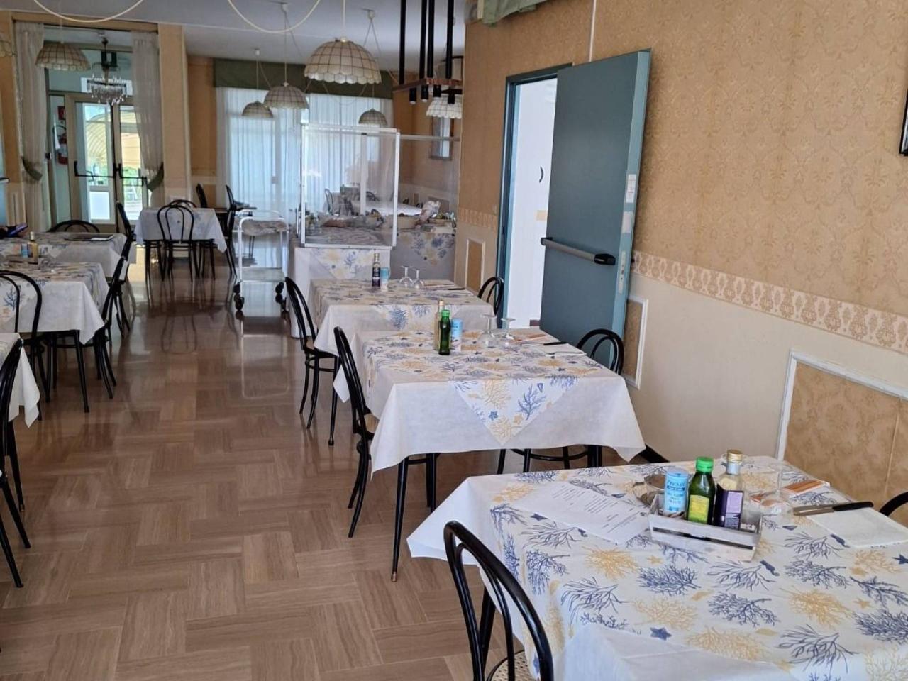 Negozio in , Riolo Terme, {3} - Foto 1