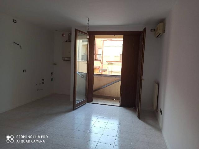 4-room flat, Fonte - Photo 1