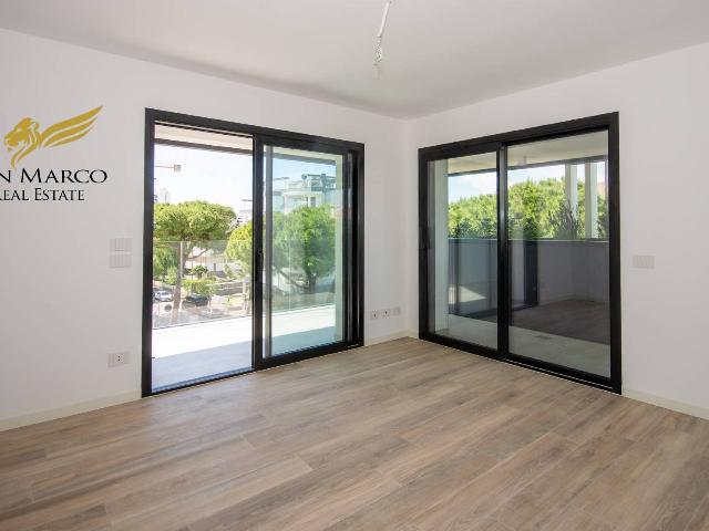 2-room flat in Viale Verona, Lignano Sabbiadoro - Photo 1