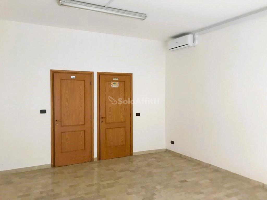 Negozio in , Castel Goffredo, {3} - Foto 2