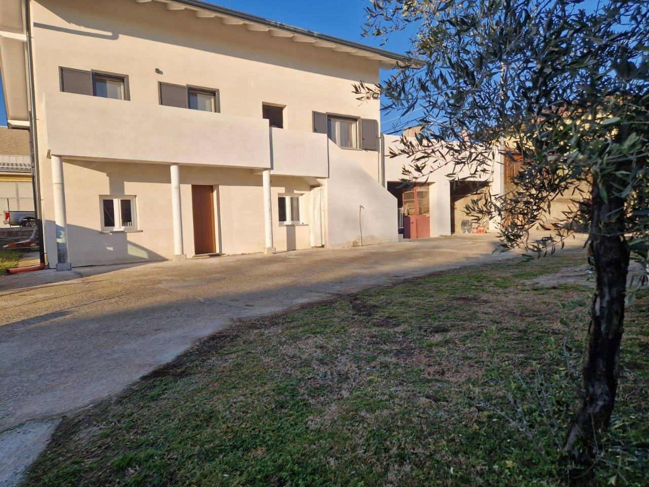 Villa in vendita a Cantello